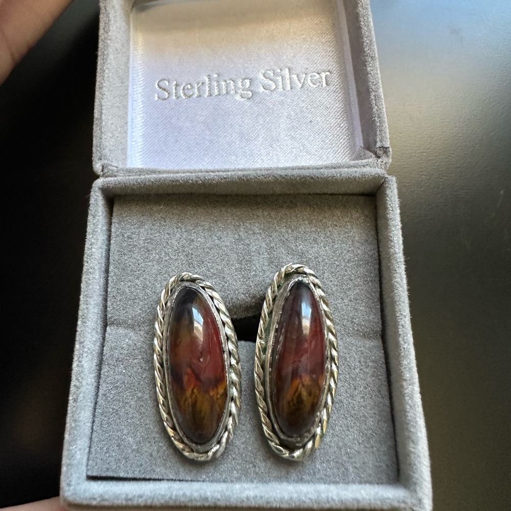 Vintage 925 sterling silver agate screw on earrings
